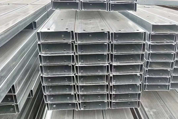 出售26*100*6庫(kù)房一個(gè)中柱，柱子300*150，大梁300變500*160，檁條200，開間7.5米 二、32*100*6庫(kù)房，柱子350*175，大梁300變500，檁條200，開間7.5米