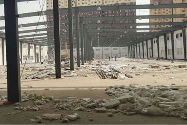 出售24加24米跨，192米長(zhǎng)，8米高，8米開間庫(kù)房